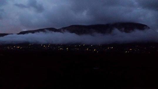 JA PLOU BÉDES D'AHIR PER LA NITi ara en cau una bona
