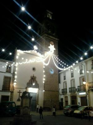 IMATGES DE FESTA:La plaça vella il.luminada