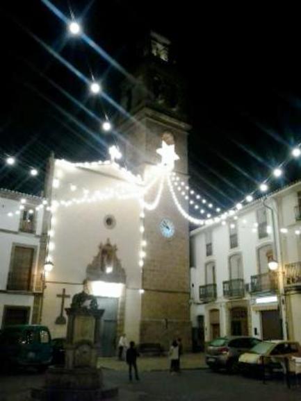 ADÉU 2014BENVINGUT 2015: ELS VEÏNS DE GATA ES PREPAREN PER A ENTRAR AL NOU ANY