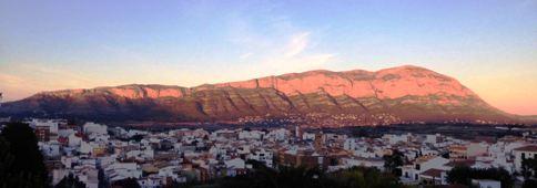 IMATGES CURIOSES: des de les Alcolaesvista al Montgó