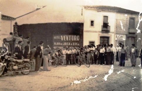 FOTOGRAFIES ANTIGUES (Gata en el record) -1.657, la del dia 30/10/2014-