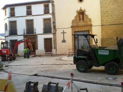 ATENCIÓ!! DIMECRES 25 ES TALLARÀ LA CIRCULACIÓ PER LA PLAÇA DE L'ESGLÉSIA
