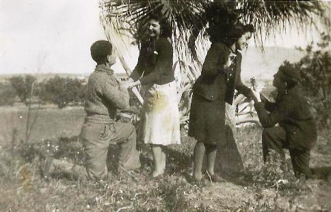 FOTOGRAFIES ANTIGUES (Gata en el record) -1.732, la del dia 13/1/2015-