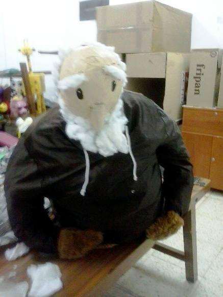 ELX XIQUETS DEL JÚNIOR I DEL COR PARROQUIAL DE GATA PLANTEN I CREMEN DEMÀ UNA FALLA AL·LUSIVA A L'ARCA DE NOÉ