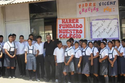 ÀLBUM DEL COMIAT DEL COL·LEGI AL PERÚ, DE VICENT FONT