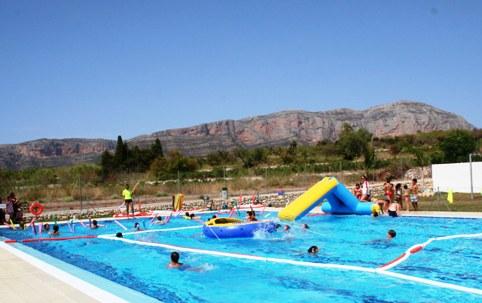 JA ESTÀ OBERT EL PERÍODE DE MATRÍCULES PER A NATACIÓ, GATA ESTIU 2015