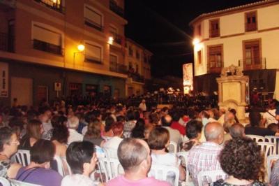 GATA EN FESTES: DIA 5, VESPRA: dia del major, ofrena, concert de revetla