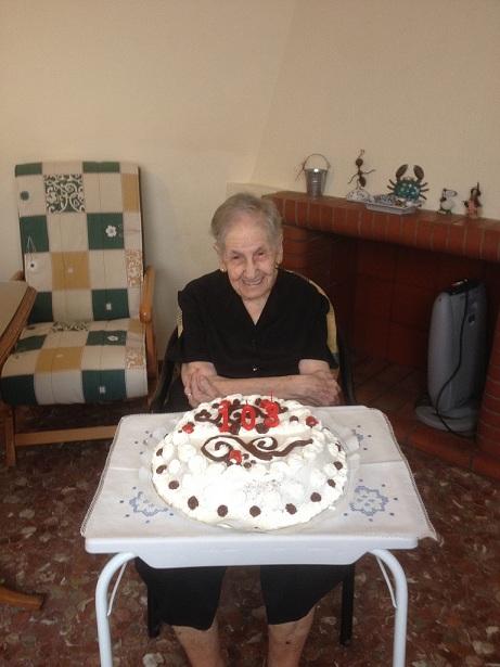 HUI FA 103 ANYS LA VEïNA DE GATA TERESA SIGNES DIEGO