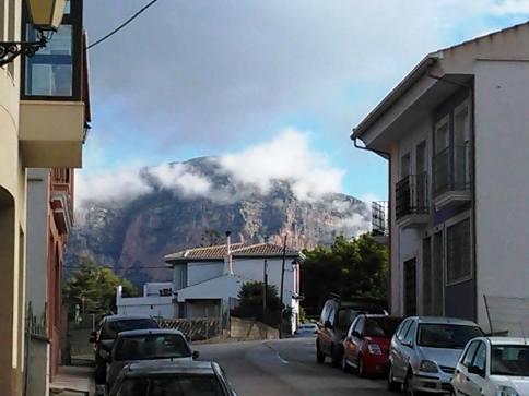 HA MILLORAT EL TEMPS DEL DIA 9 D'OCTUBRE A GATA i ja lluix el sol