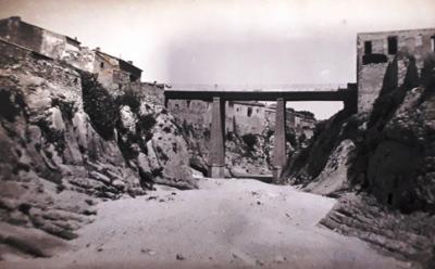 FOTOGRAFIES ANTIGUES (Gata en el record) -1.816- (Pont, riu, Penyó, Centre Parroquial)