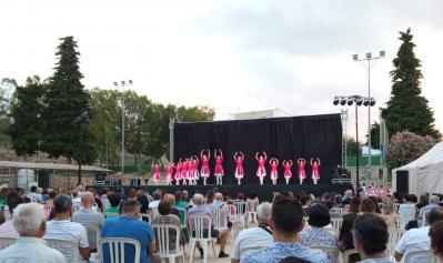 ÈXIT A LA CLOENDA DE L'ESCOLA MUNICIPAL DE DANSA DE GATA