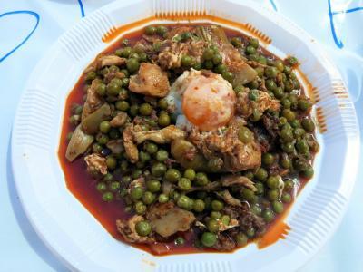 L'ENCONTRE I LA GASTRONOMIA TÍPICA TRADICIONAL, PROTAGONISTES DEL DIUMENGE DE PASQUA A GATA. L'Encontre, el berenaret de Pasqua, les mones,