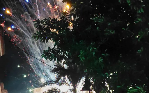 GATA, TERCER DIA DE LES FESTES DE SANT MIQUEL: ACTES TAURINS, MÚSICA I TRUC. Anit, espectacular Correfoc pels Dimonis de Aielo de Malferit