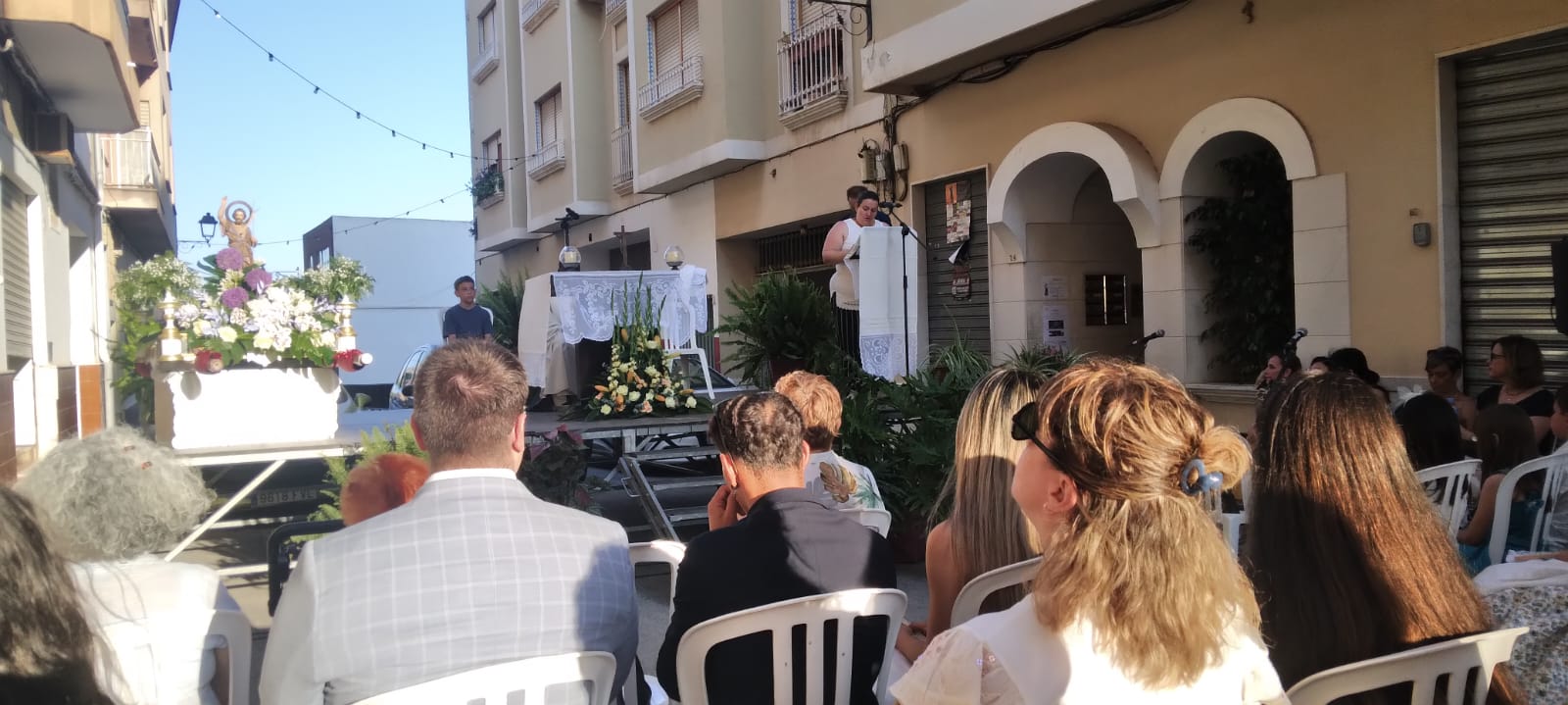 EL VEÏNAT DE GATA RESPON A LES FESTES DE LA FONT DEL RIU: Bon ambient i molta gent